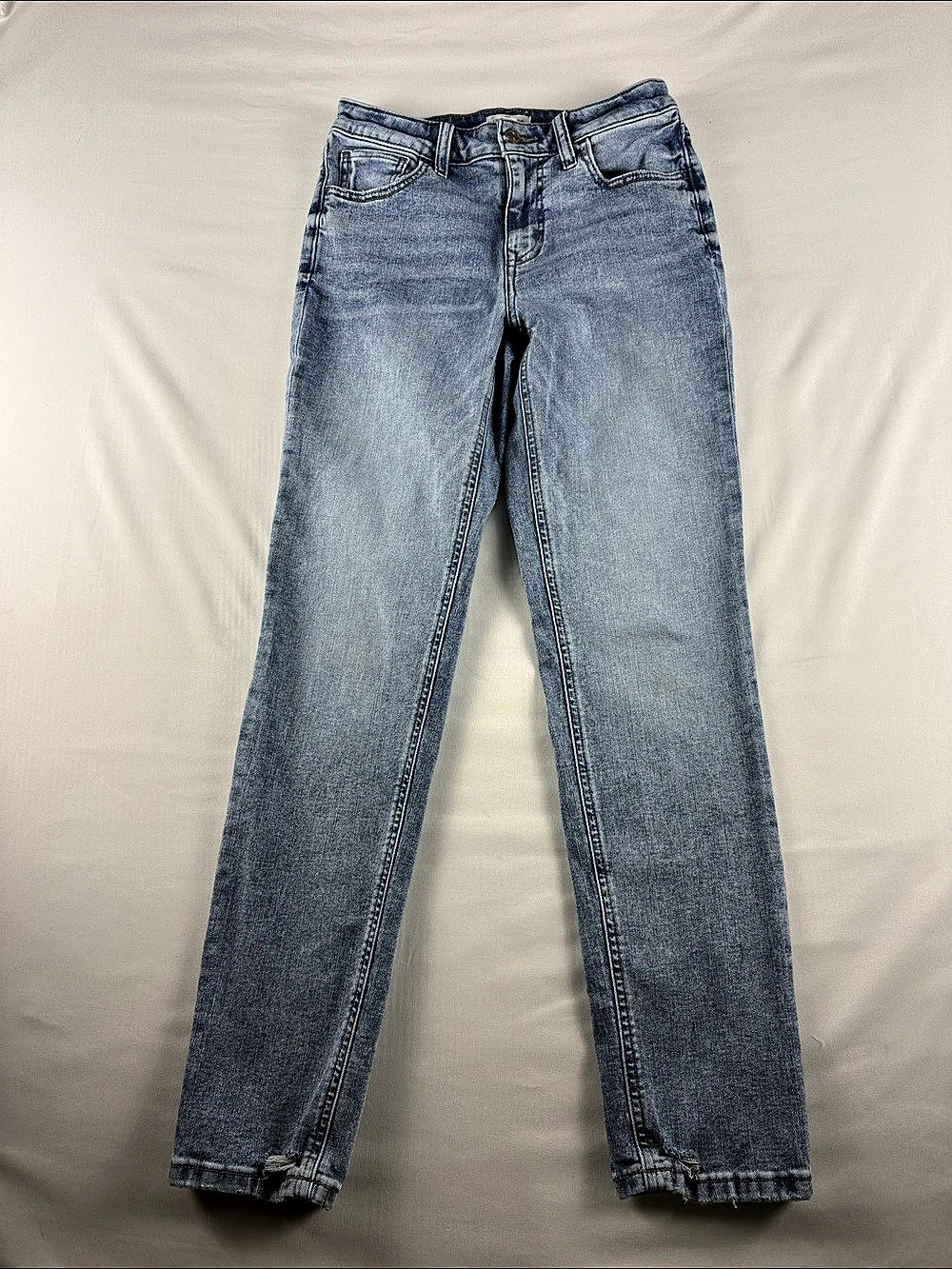 Maurices Light Wash Skinny Jeans Women’s 4 Stretch Denim 28.5” Inseam